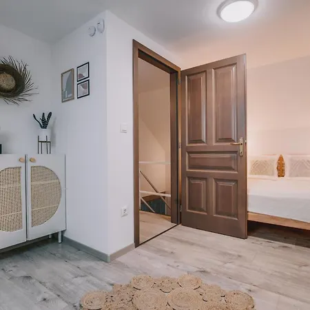 Kardamom Apartment *