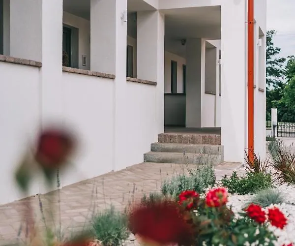 Kardamom Lägenhet Szigliget