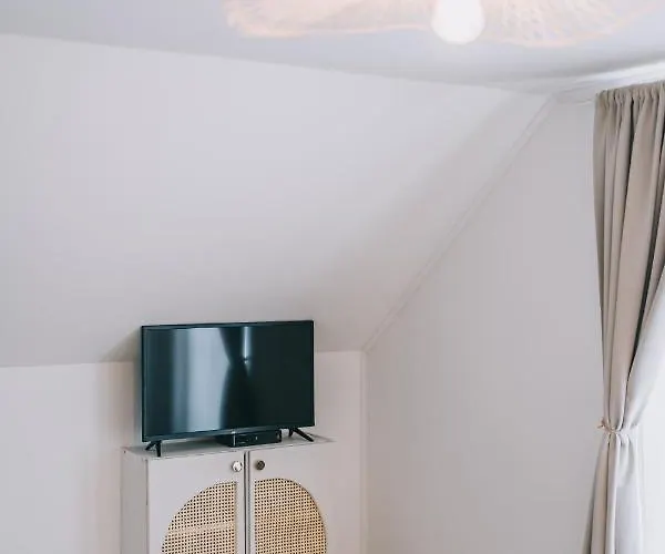 Kardamom Lägenhet *