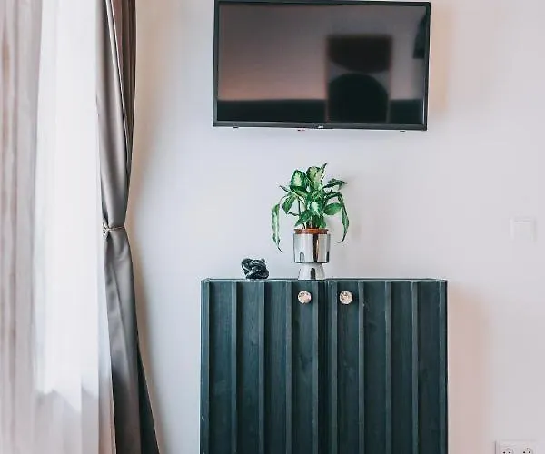 Kardamom Lägenhet *